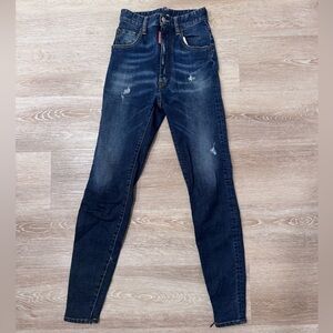 NWOT Dsquared2 Women’s Dark Wash Skinny Jeans